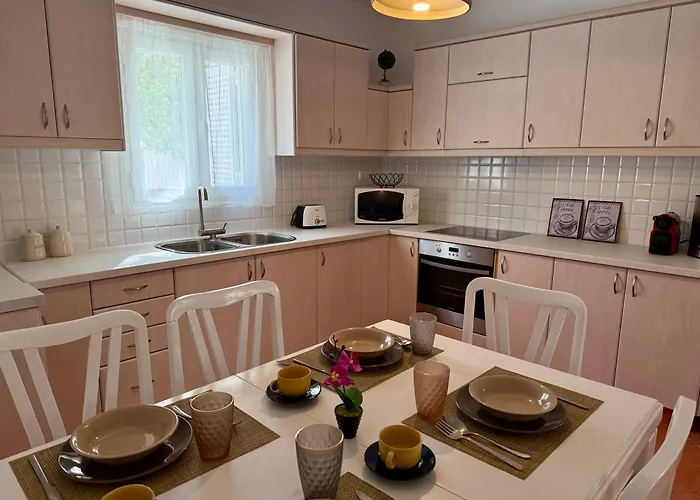 Vakantiehuis Parian Marble House *